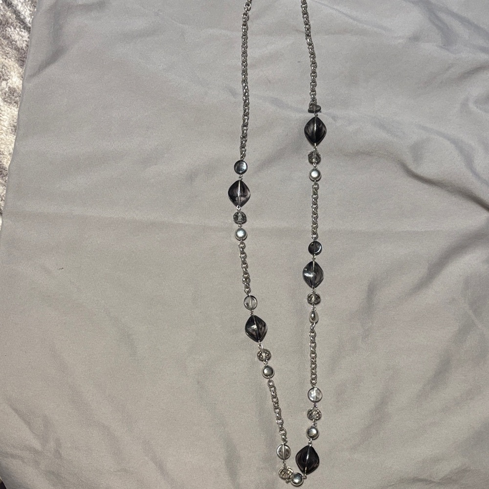 ☃️ NEW LOWER PRICE ☃️ ~ Silver and Black Beaded Necklace